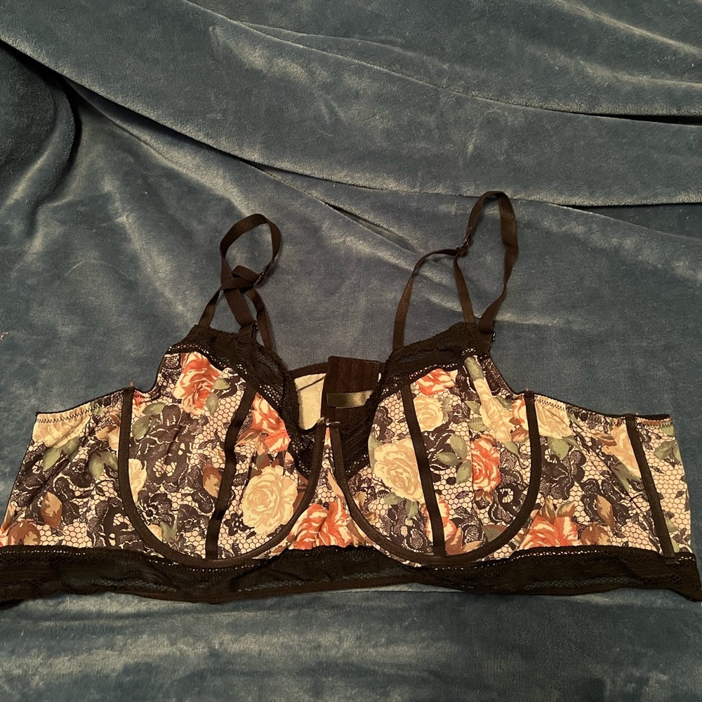 Torrid size 6 floral bralette